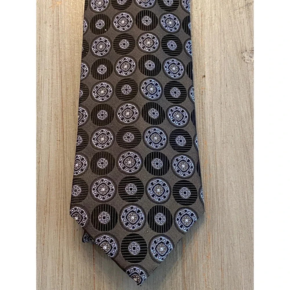Jos A Bank Signature Collection Silk Tie Gray/Black/Blue Geometric Medallion